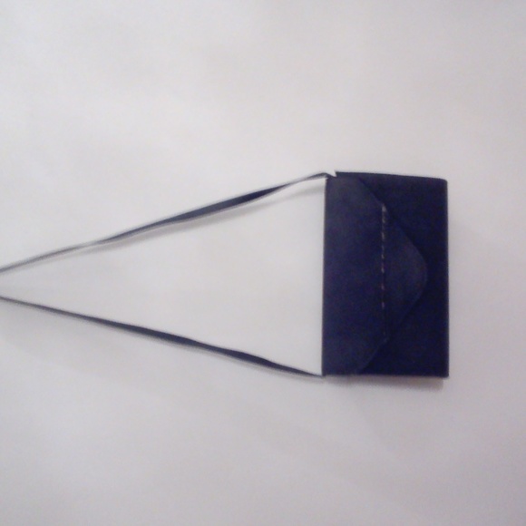 WOMEN'S VALOR NAVY BLUE PURSE - Picture 5 of 6